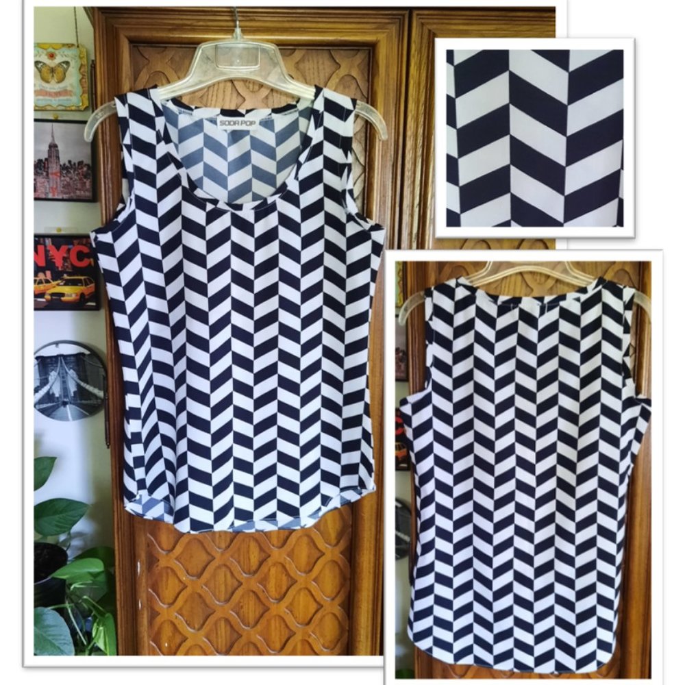 3/$15 Soda Pop Herringbone-Chevron Printed Tank Blouse - Black, Size XS
